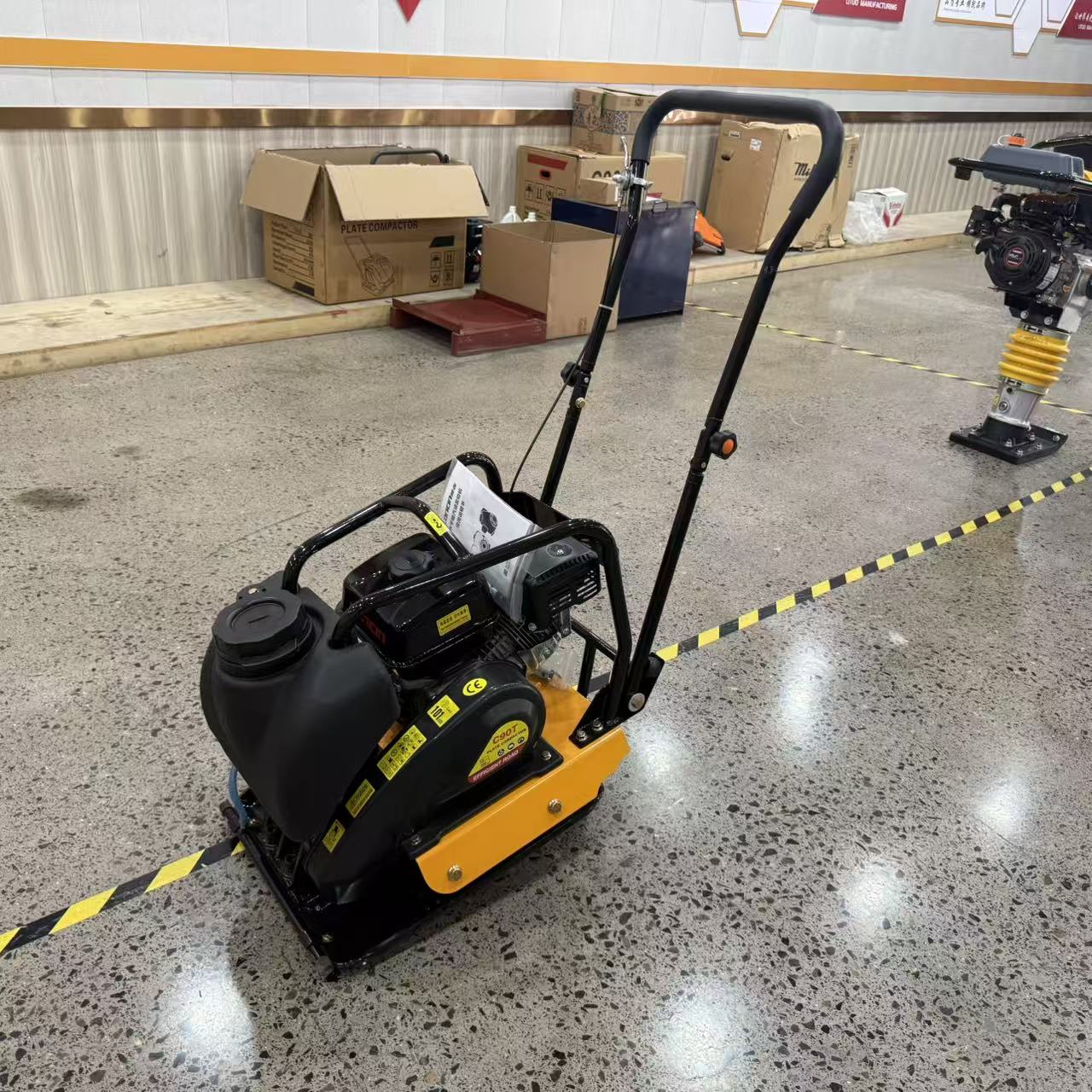 Ağır Hizmet Tipi Motorlu Beton - Plate Compactor Vibrator incelemesi ve fiyatı